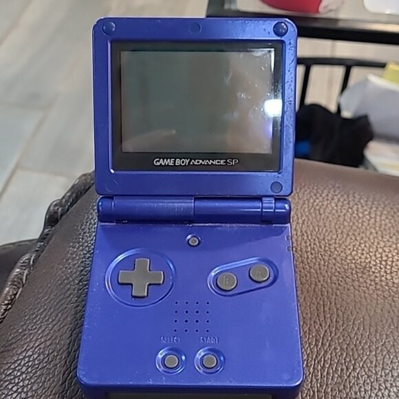 Game Boy Advance SP Top Gun Blue Missing Charger Great Working Condition - Picture 3 of 7